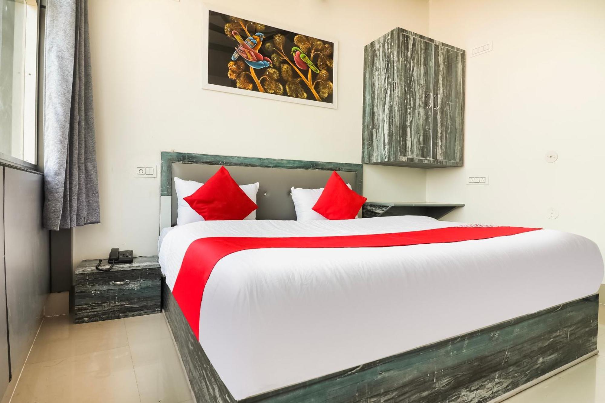OYO 70297 Hotel Sheela Rohtak Buitenkant foto