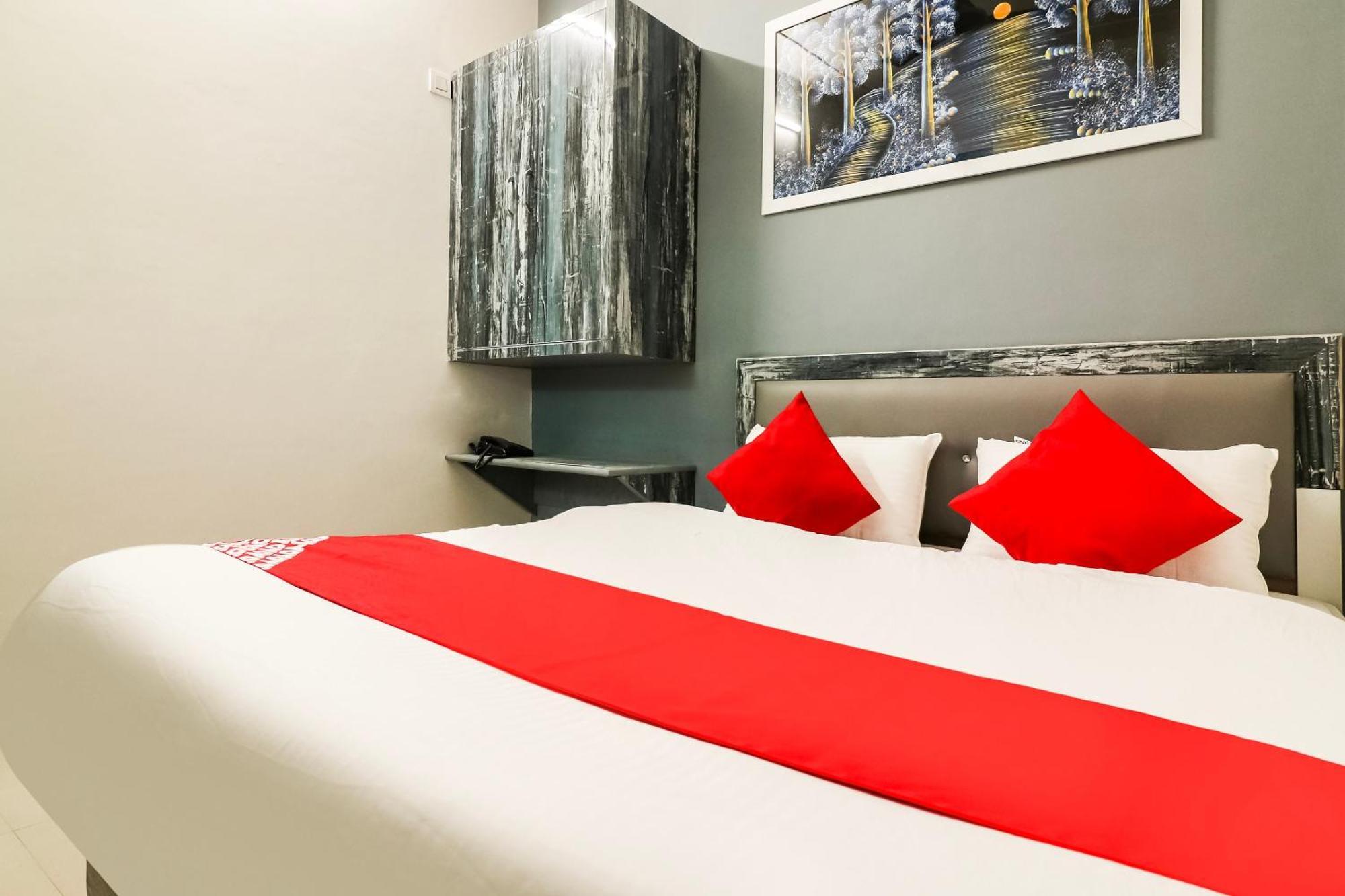 OYO 70297 Hotel Sheela Rohtak Buitenkant foto